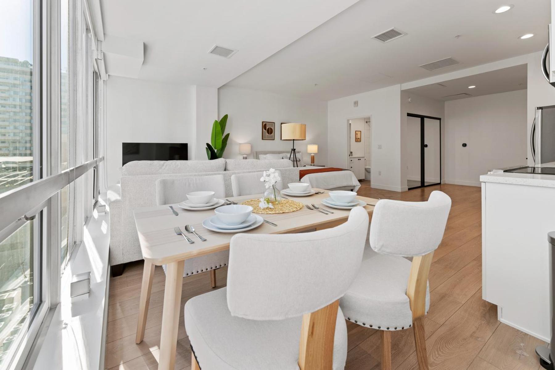 Stylish Downtown La Getaway - Prime Location On Wilshire Blvd! Otel Los Angeles Dış mekan fotoğraf